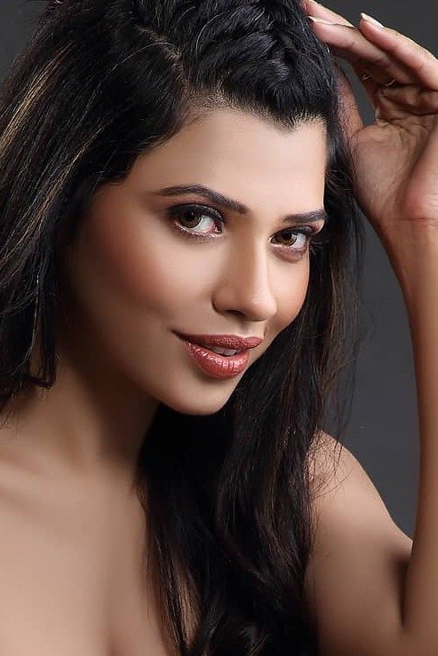 1722225229_Shivanya-Mehrara-5-ZEyCIP7672