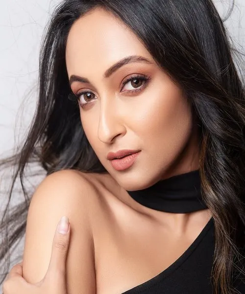 Ayoshi-Talukdar-Biography