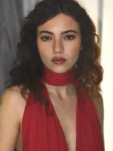 Gabriela-Andrada-39-VdJdi75973-225x300