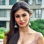 0468-mouni-roy
