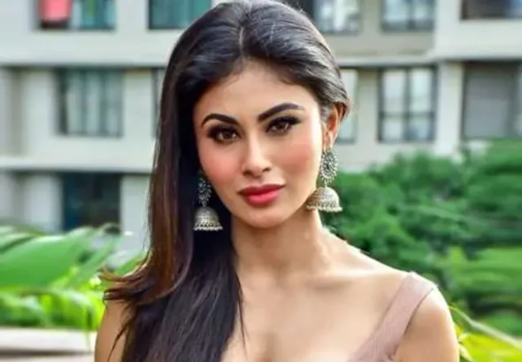 0468-mouni-roy