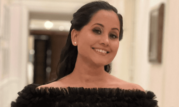 Apeksha-Dandekar-